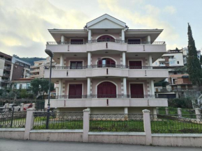 Villa Roselina